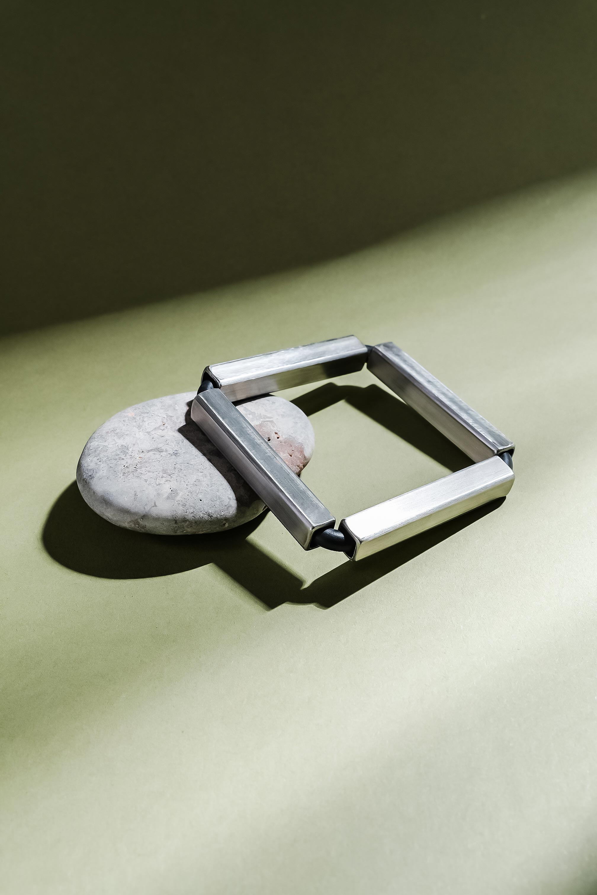 Quadratischer Armreif - Quad