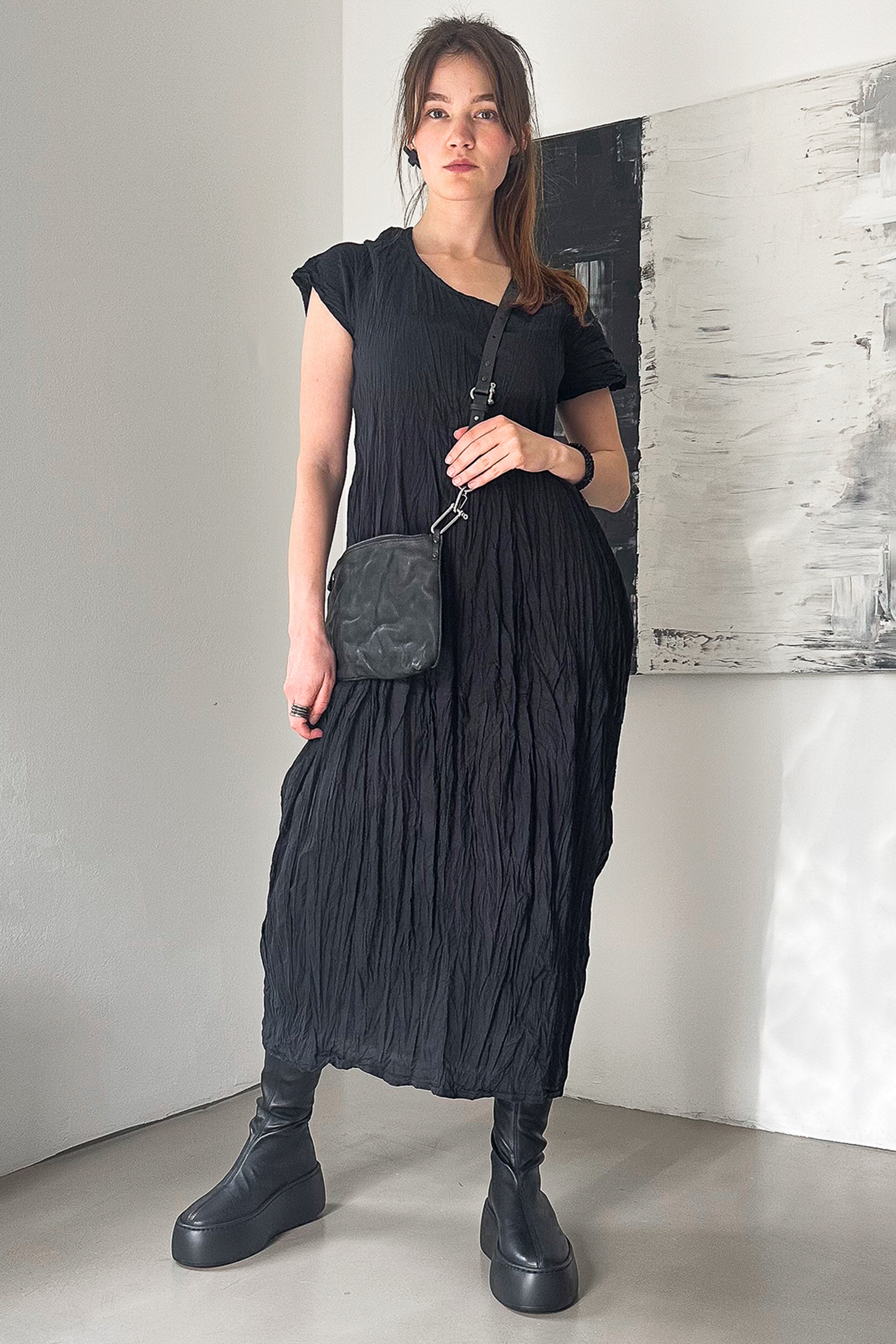 Crinkled dress - Black - Effortschr