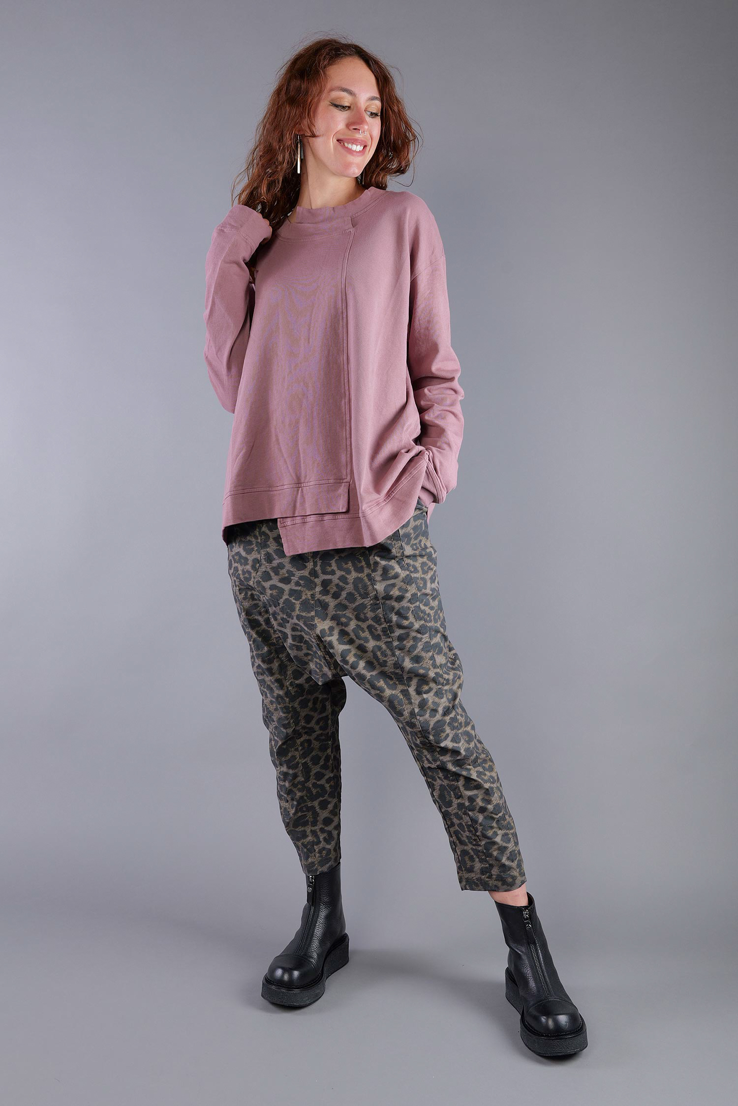 Asymmetrischer Sweater - Crystal - 2263290501