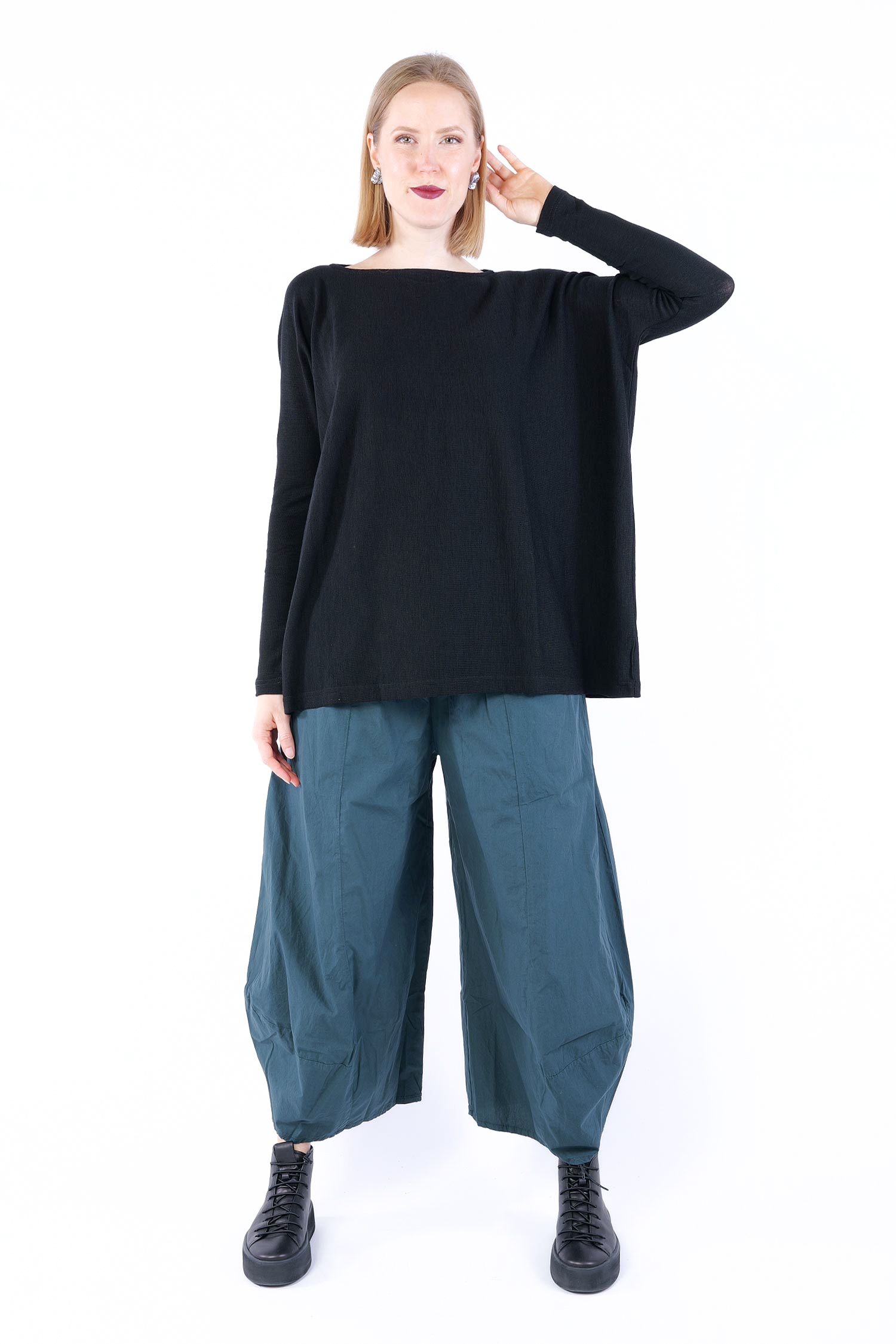 Oversize merino pullover - Black - 4046