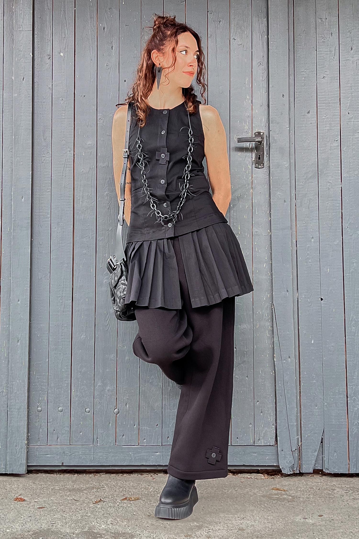 Pleated stretch vest - Black - 1164