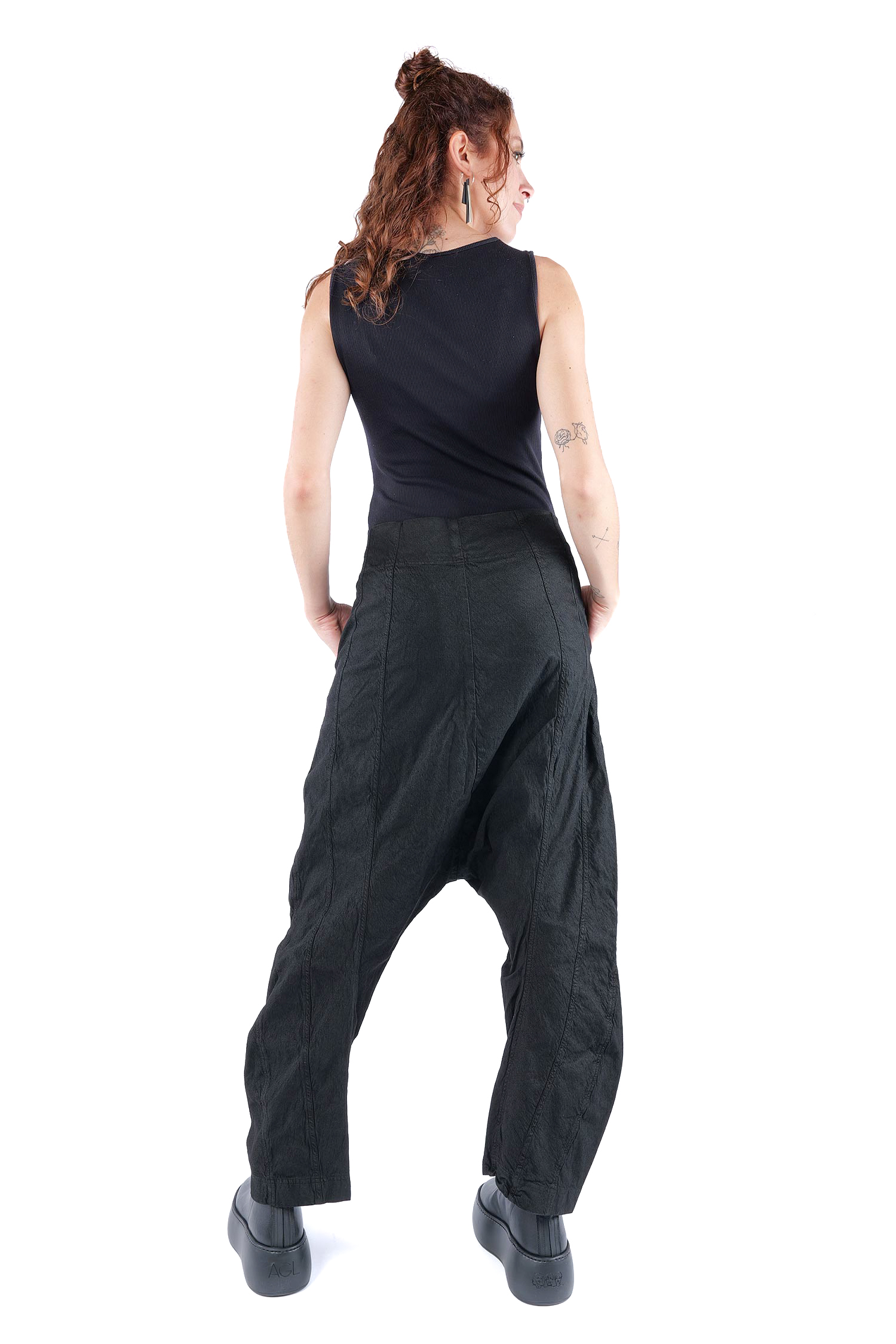 Low crotch pants - Black - 2262120102