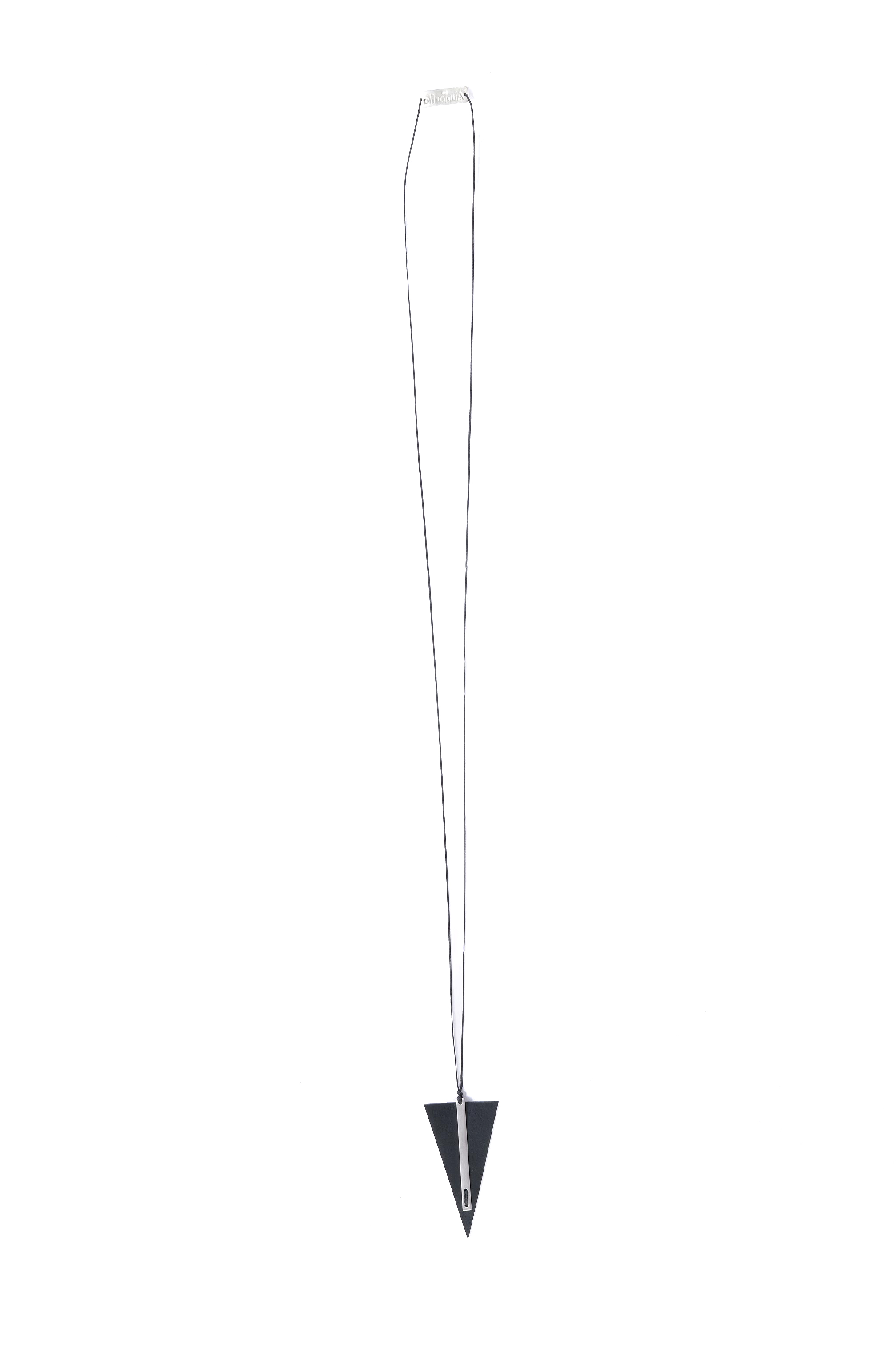 Dreiecks-Halskette - Bar_Trngl_Mono Pendant - Schwarz / Silber