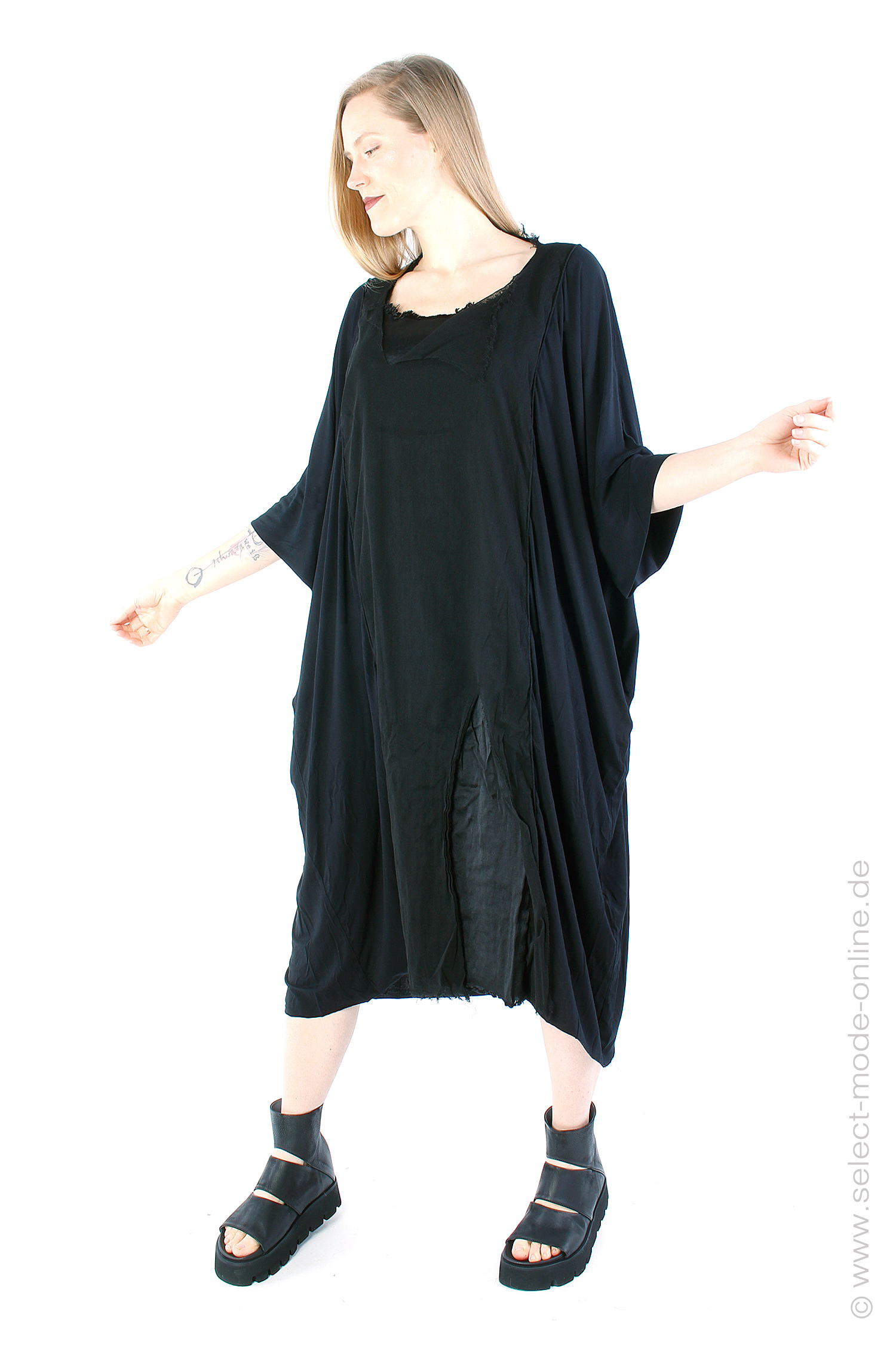 Oversize Kleid mit Tüll - Schwarz - 1242500905