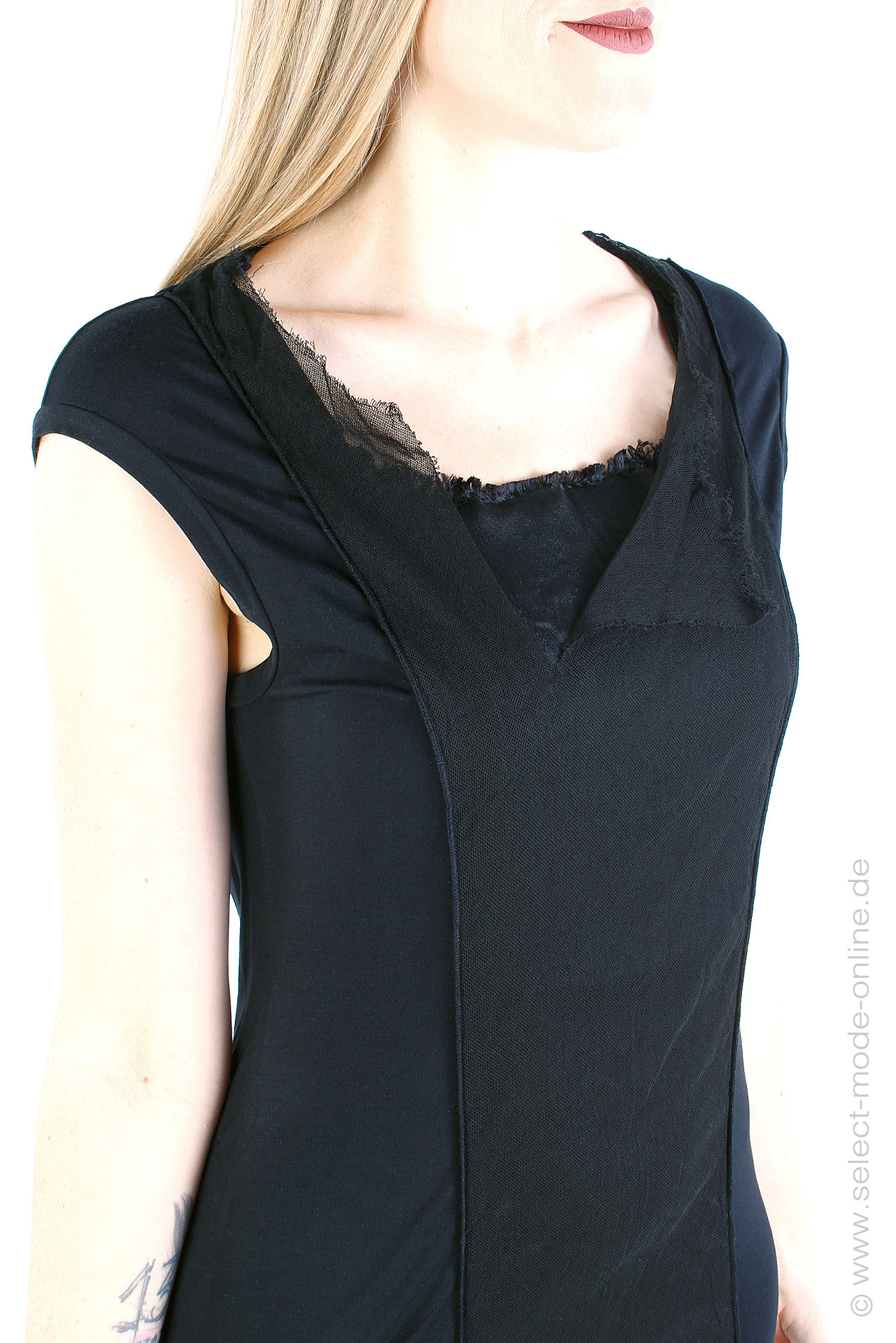 Narrow detailed dress - Black - 1242500902