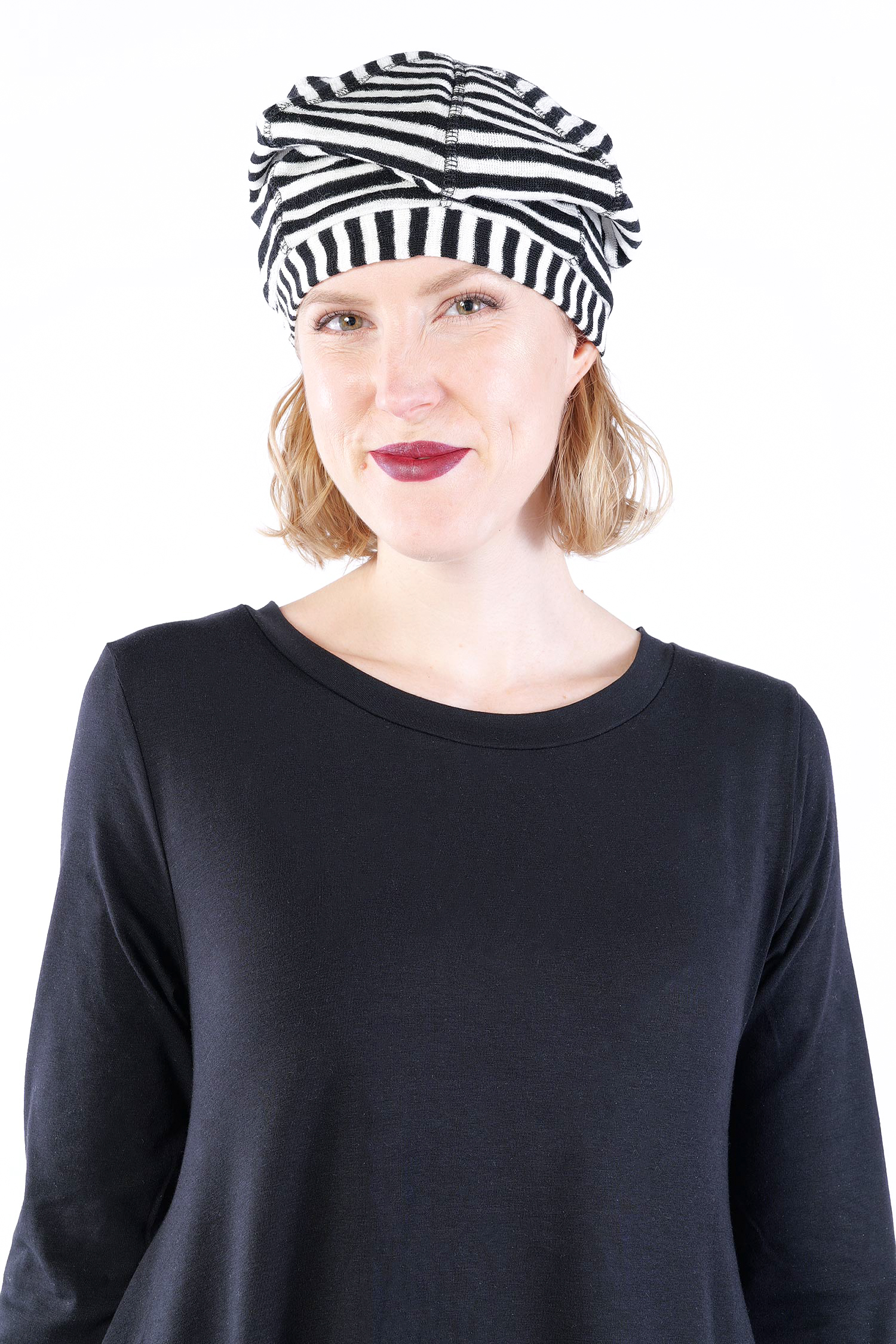 Merino beanie - White-black - 1035