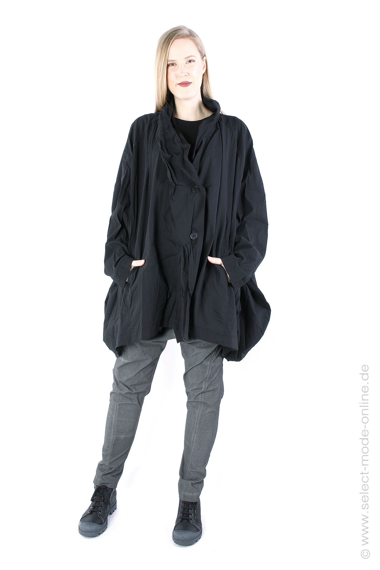 Best HD Pictures about  Rundholz Black Label Online Shop  with No AI Images