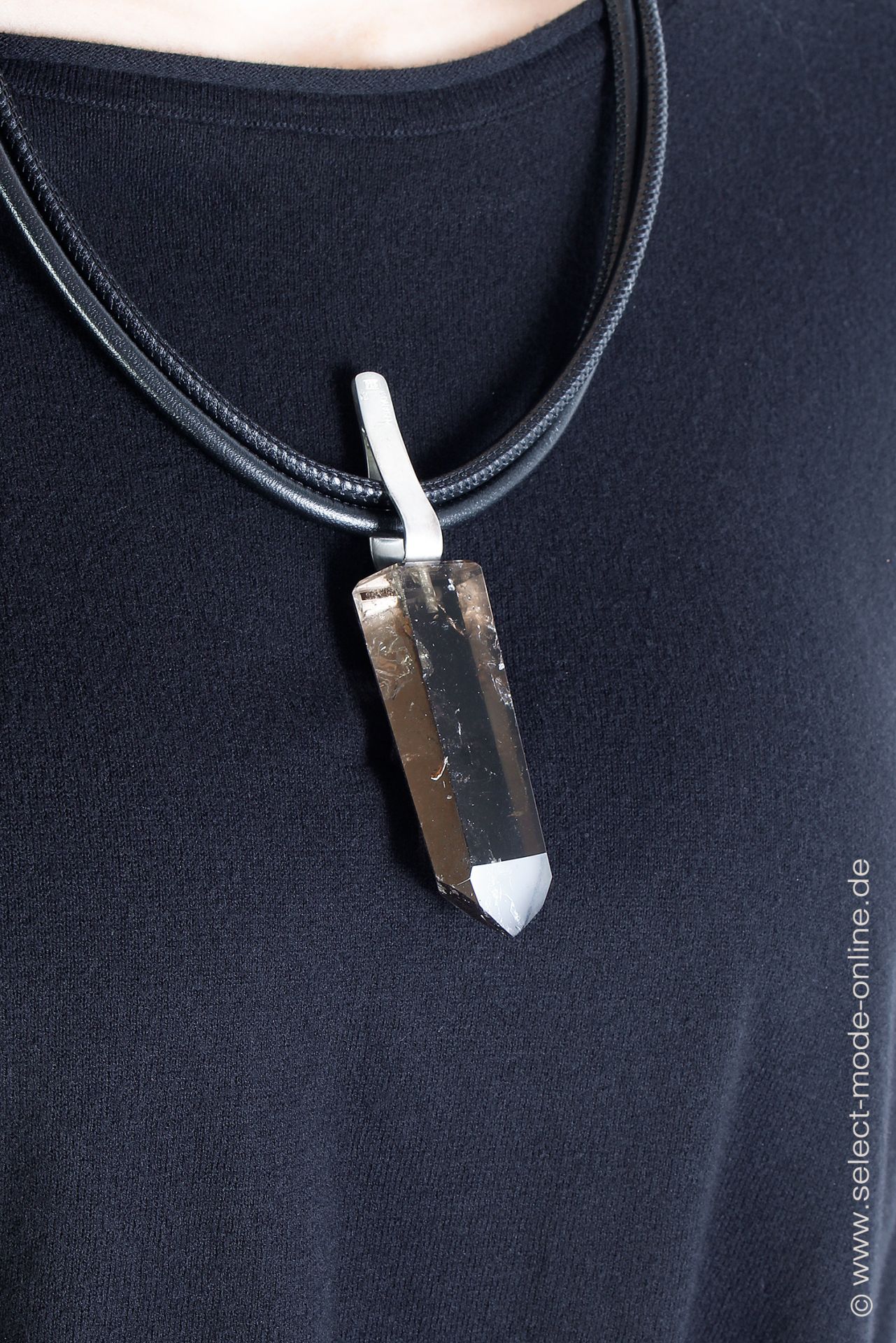 strickkleid schwarz mit schlitz